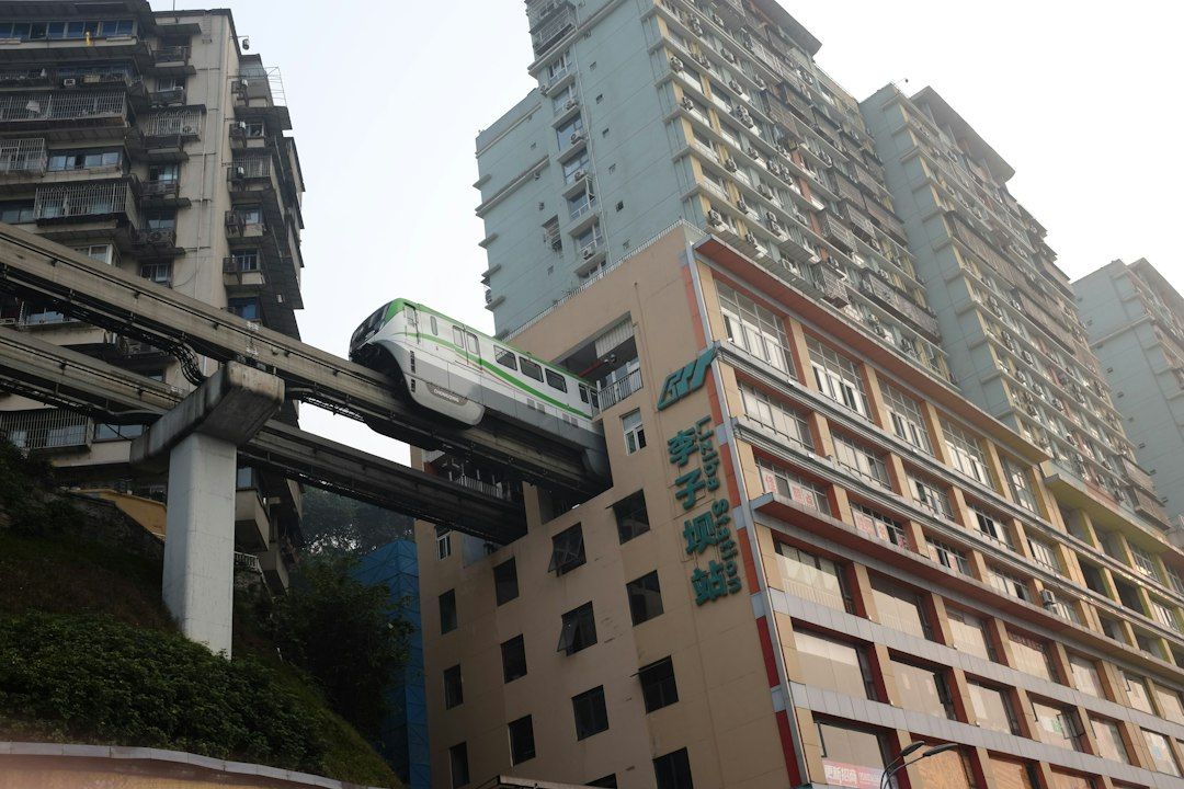The Liziba station, where Line 2 passes through a building